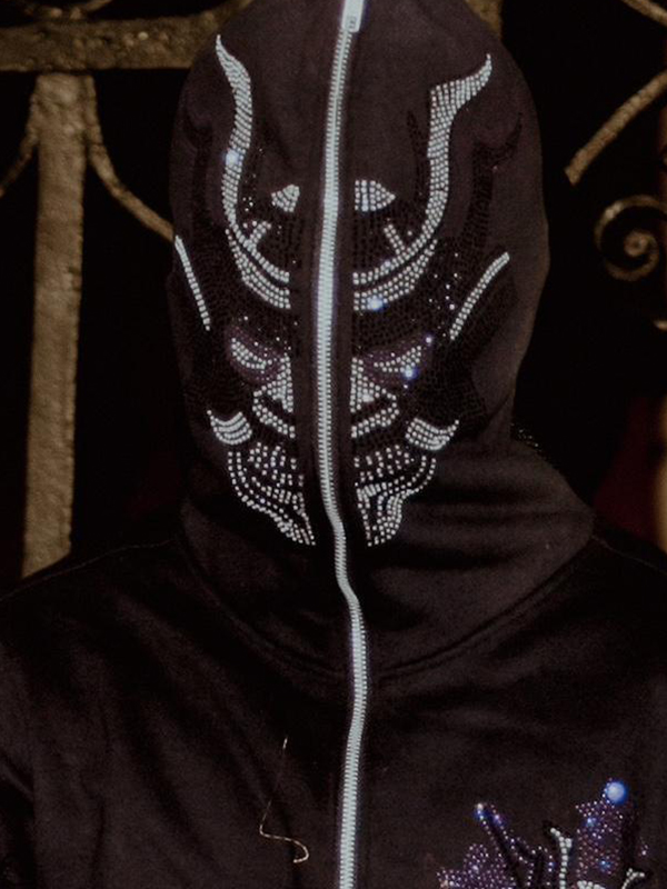 Sudadera extragrande con capucha y estampado de diamantes de imitación para hombre-1